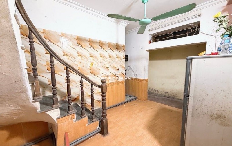 Bán nhà  ngõ 107 Lĩnh Nam 19m2 – 4T -1,18 Tỷ Ngõ nông,ko Qh